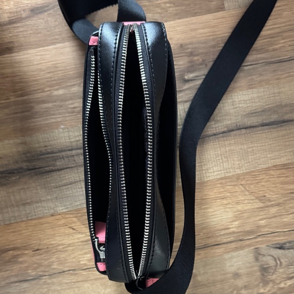 Michael Kors Black and Pink Messenger Bag - Picture 4 of 9